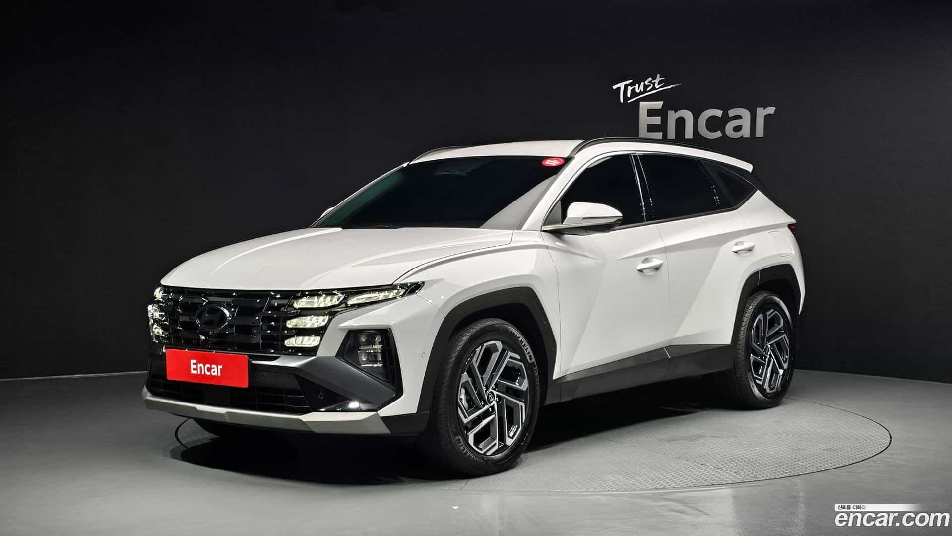 Tucson Hyundai 2024.0-OUTER-001