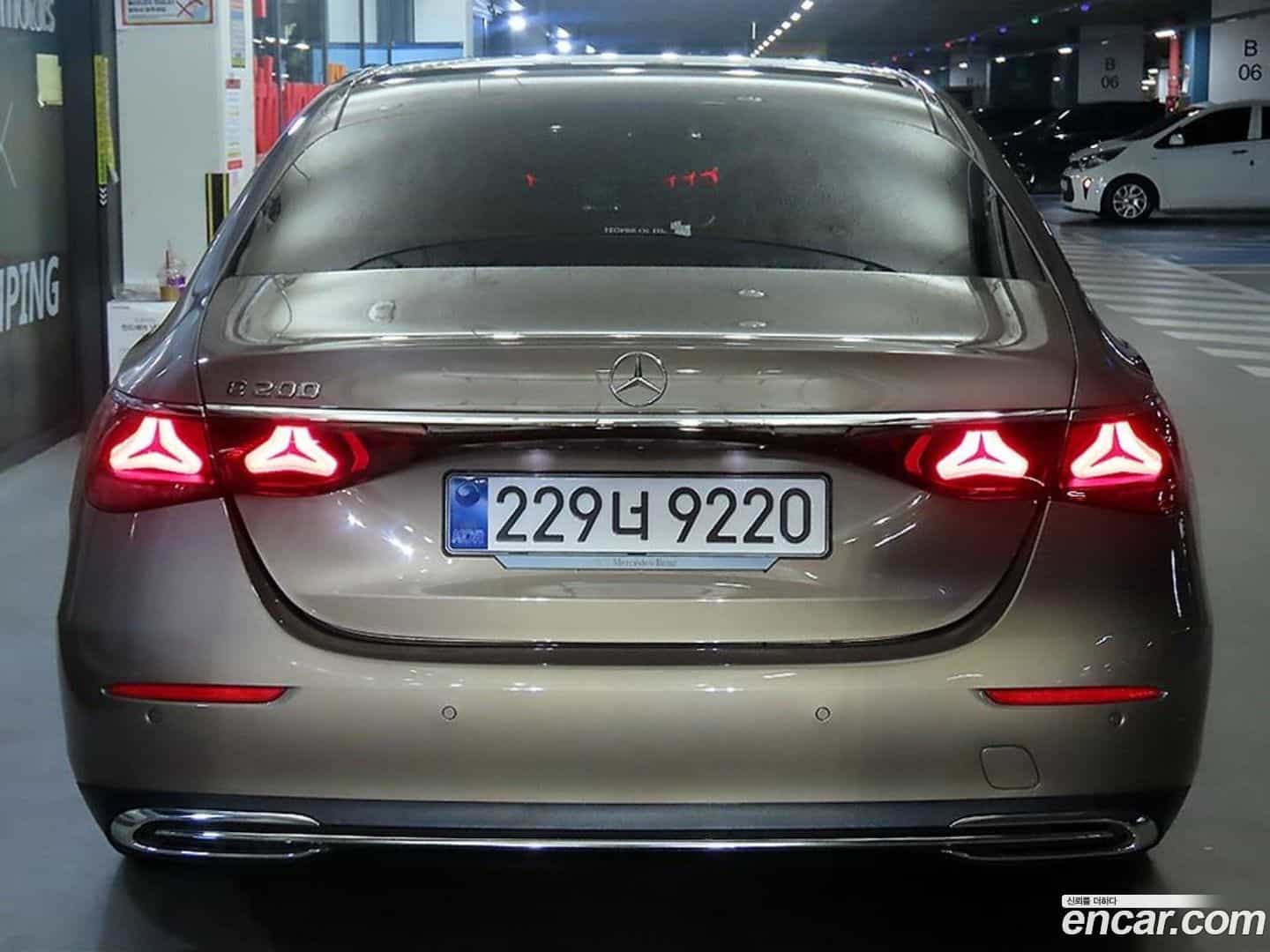 E-Class Mercedes-Benz 2025.2-OUTER-005