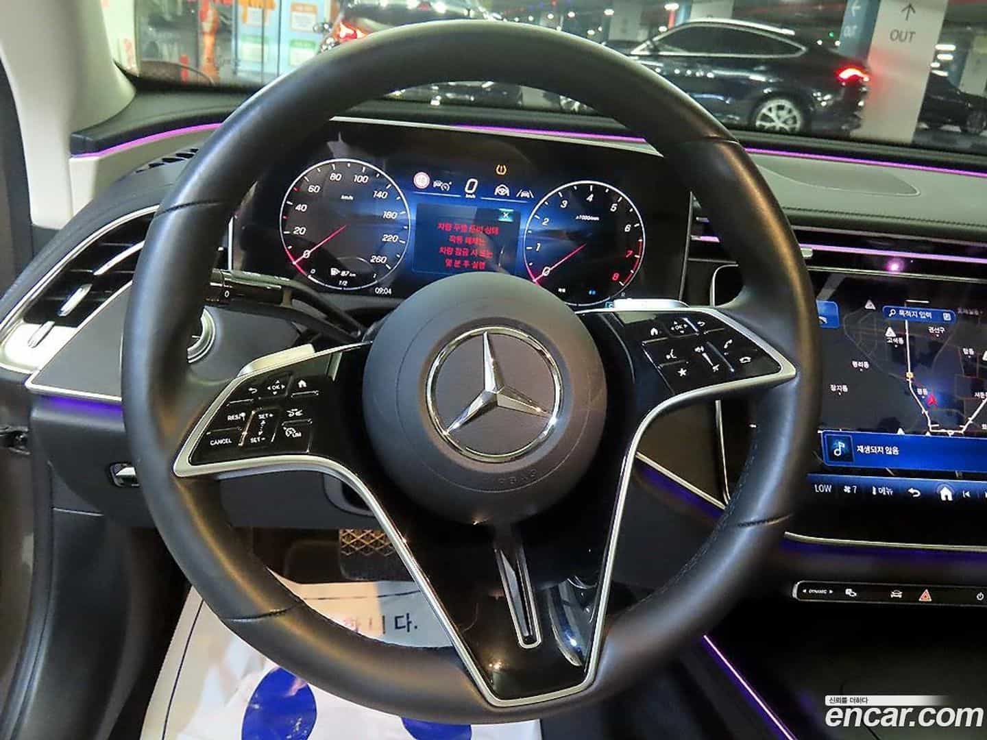E-Class Mercedes-Benz 2025.2-INNER-008