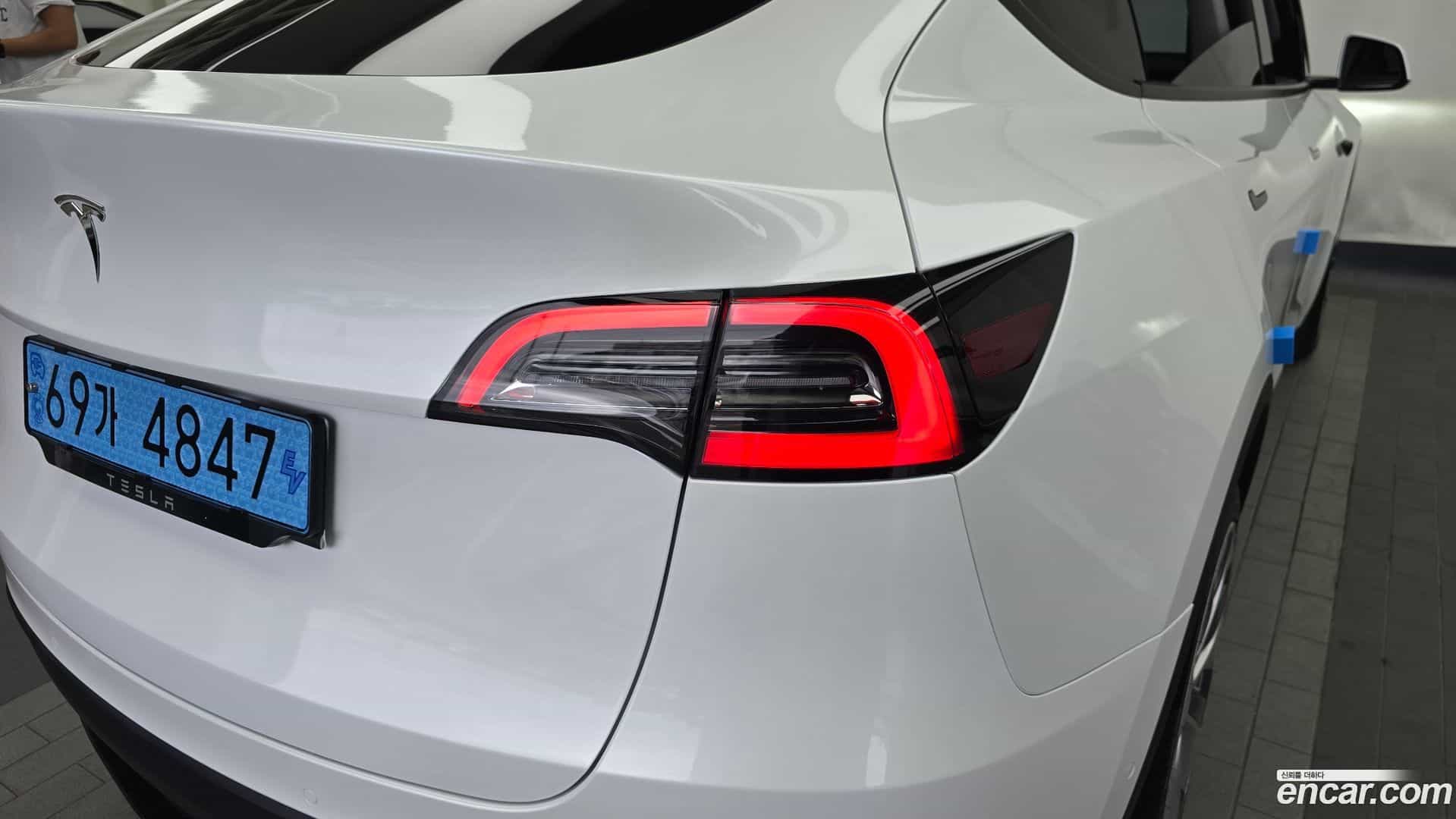 Model Y Tesla 2022.4-OUTER-033