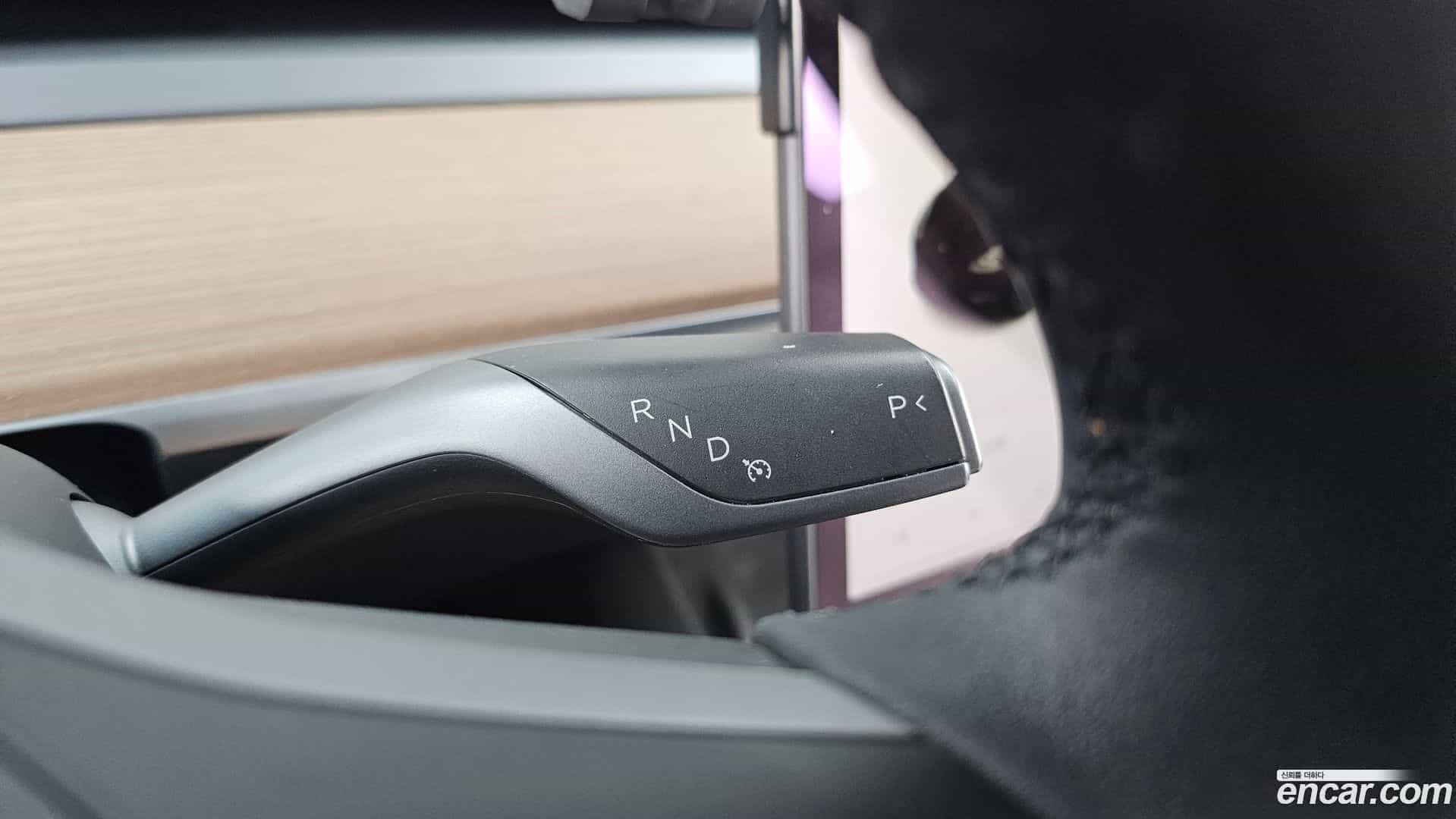 Model 3 Tesla 2021.2-INNER-009