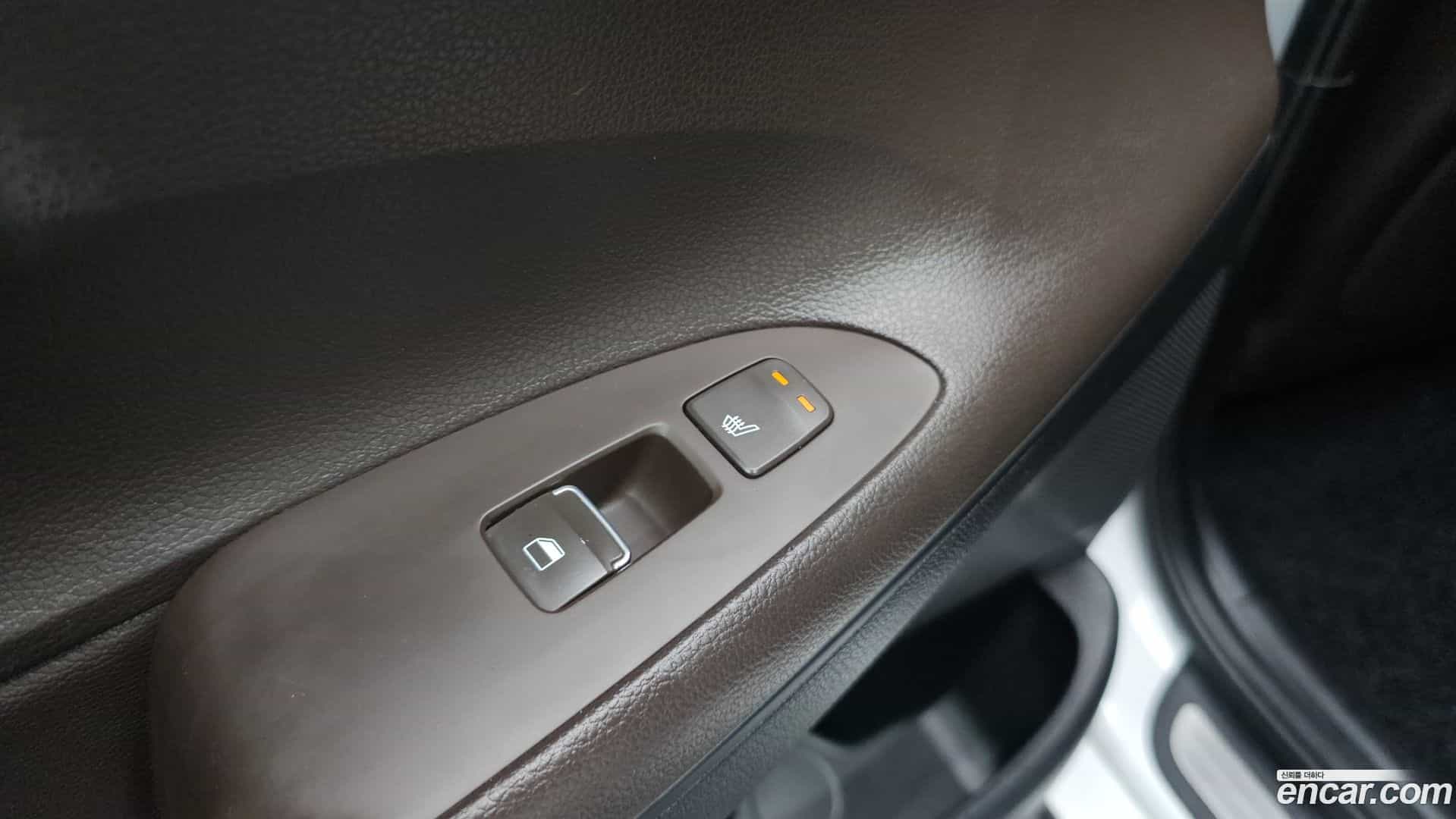 Grandeur Hyundai 2019.3-OPTION-040