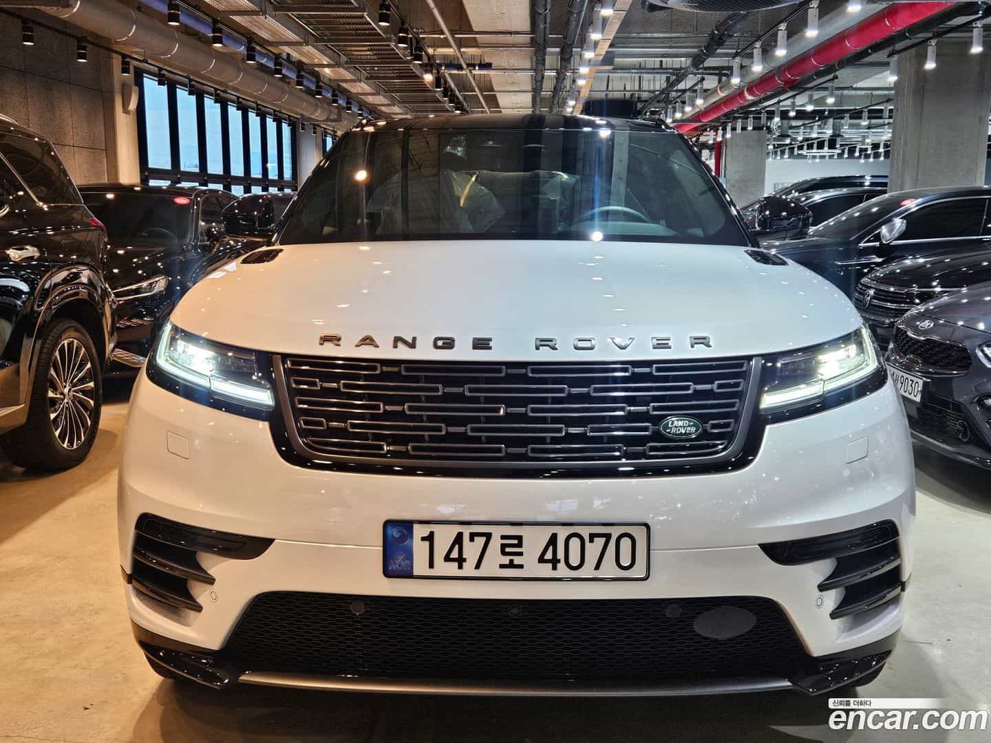 Range Rover Velar Land Rover 2026.2-OUTER-003