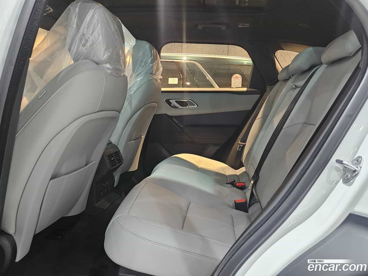 Range Rover Velar Land Rover 2026.2-INNER-010