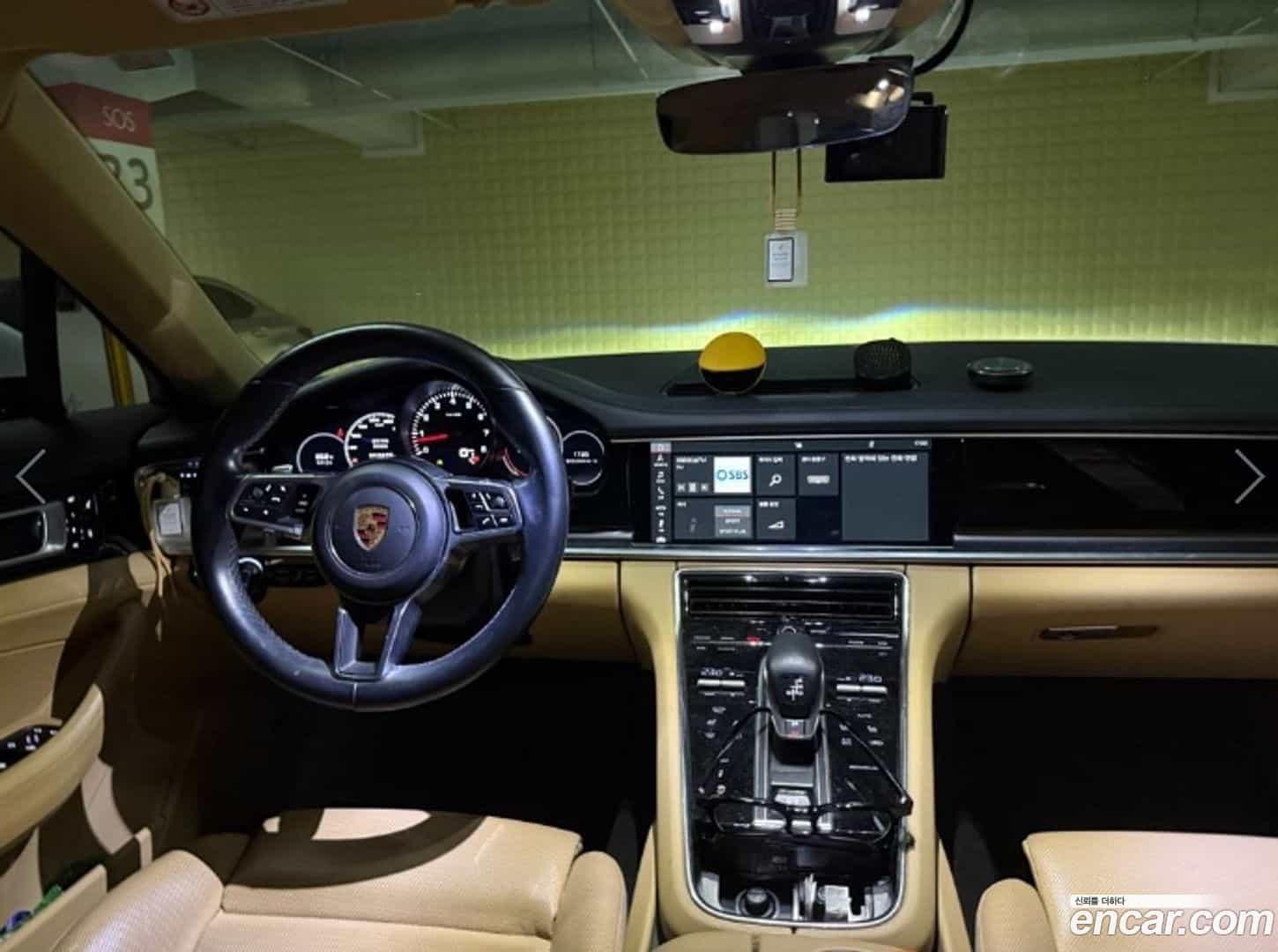Panamera Porsche 2018.2-INNER-010