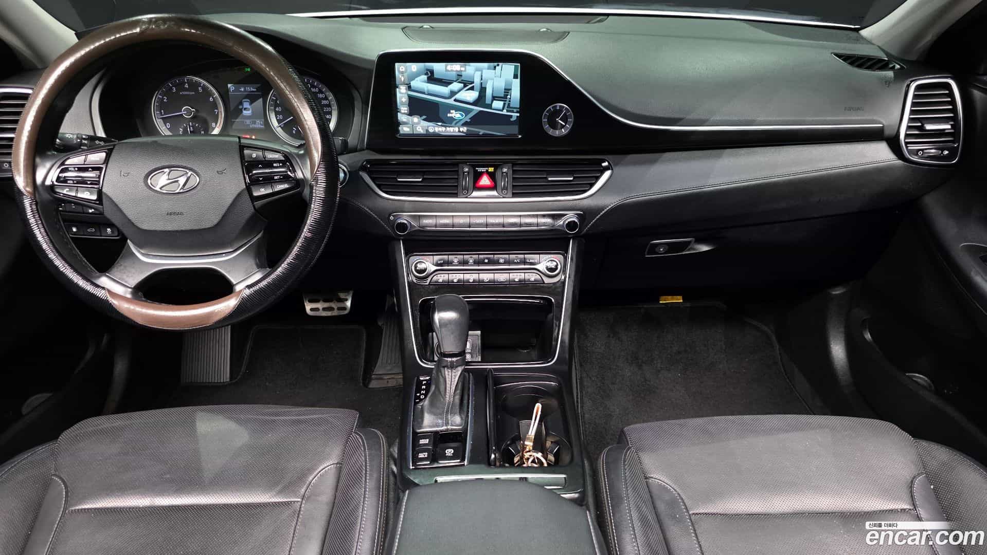 Grandeur Hyundai 2016.10-INNER-007