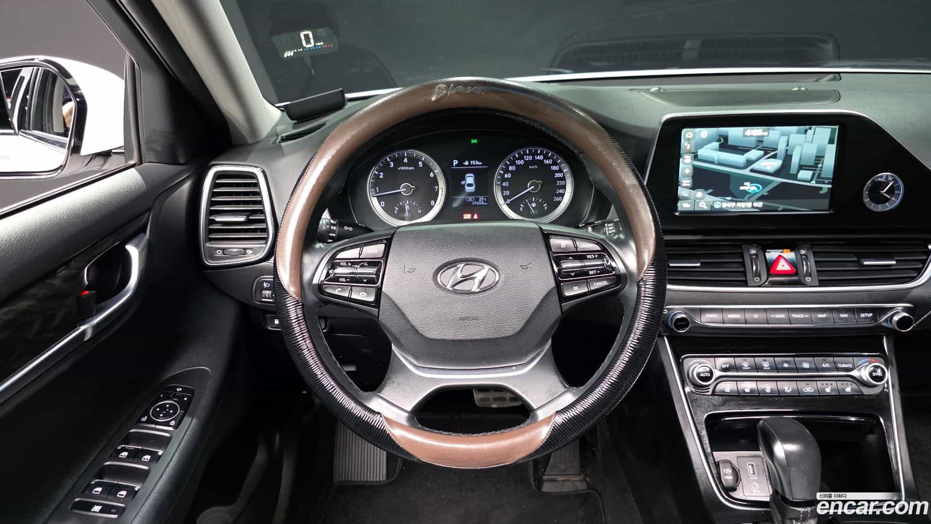 Grandeur Hyundai 2016.10-OPTION-017