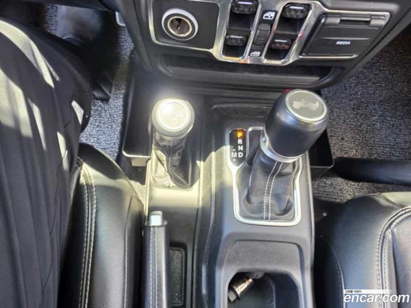 Wrangler Jeep 2020.8-OPTION-015