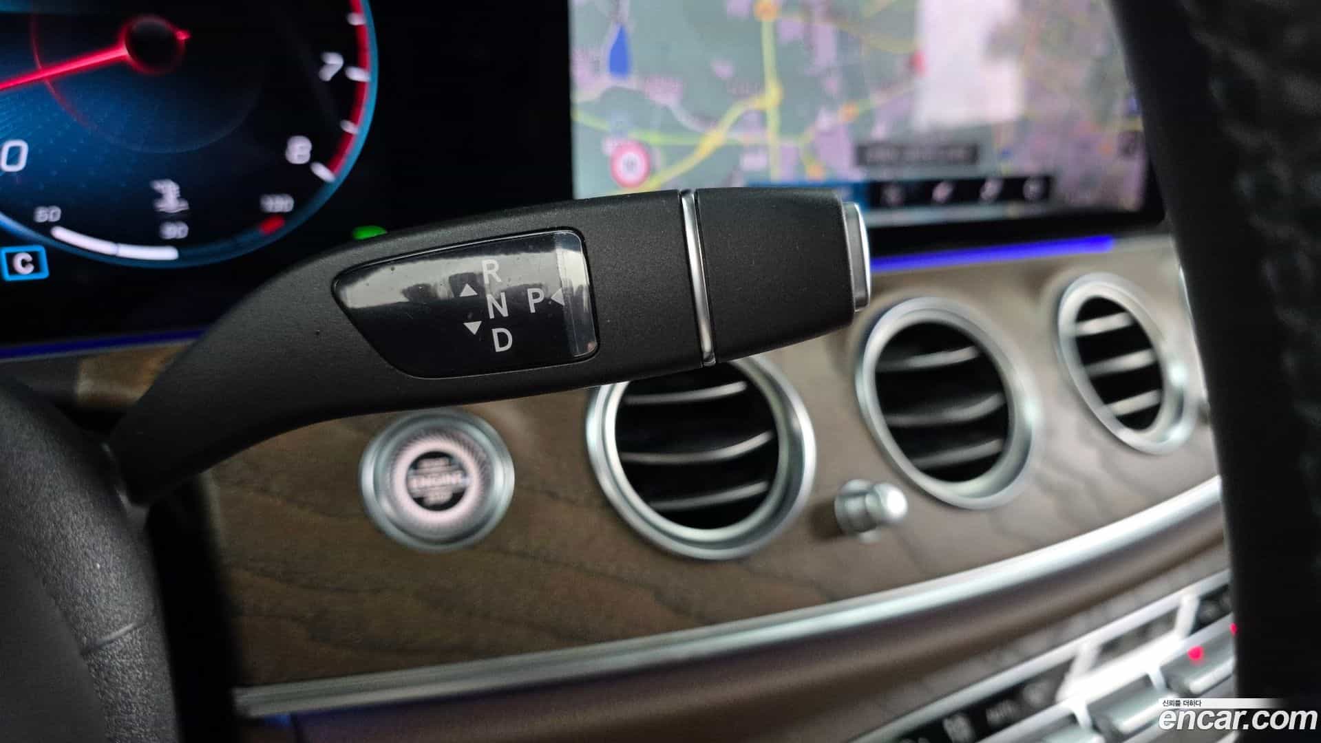 E-Class Mercedes-Benz 2021.3-INNER-009