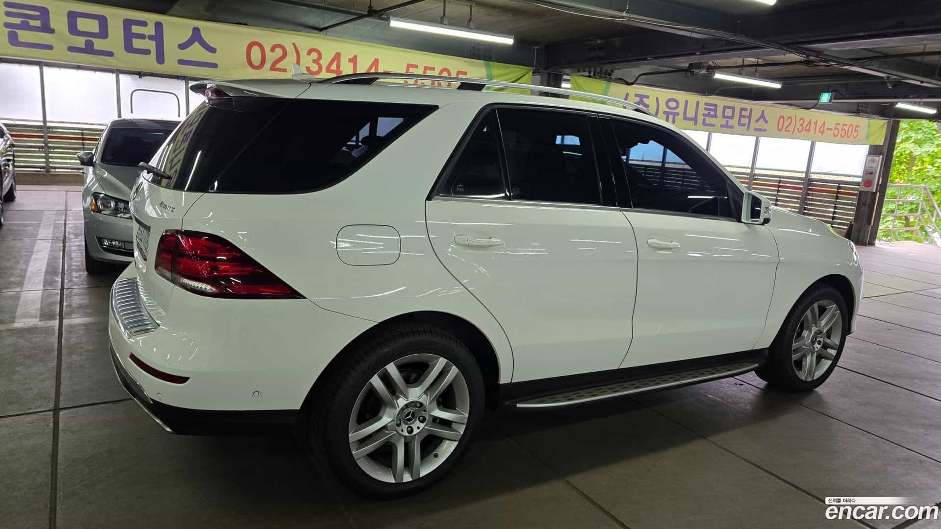 GLE-Class Mercedes-Benz 2018.7-OUTER-004