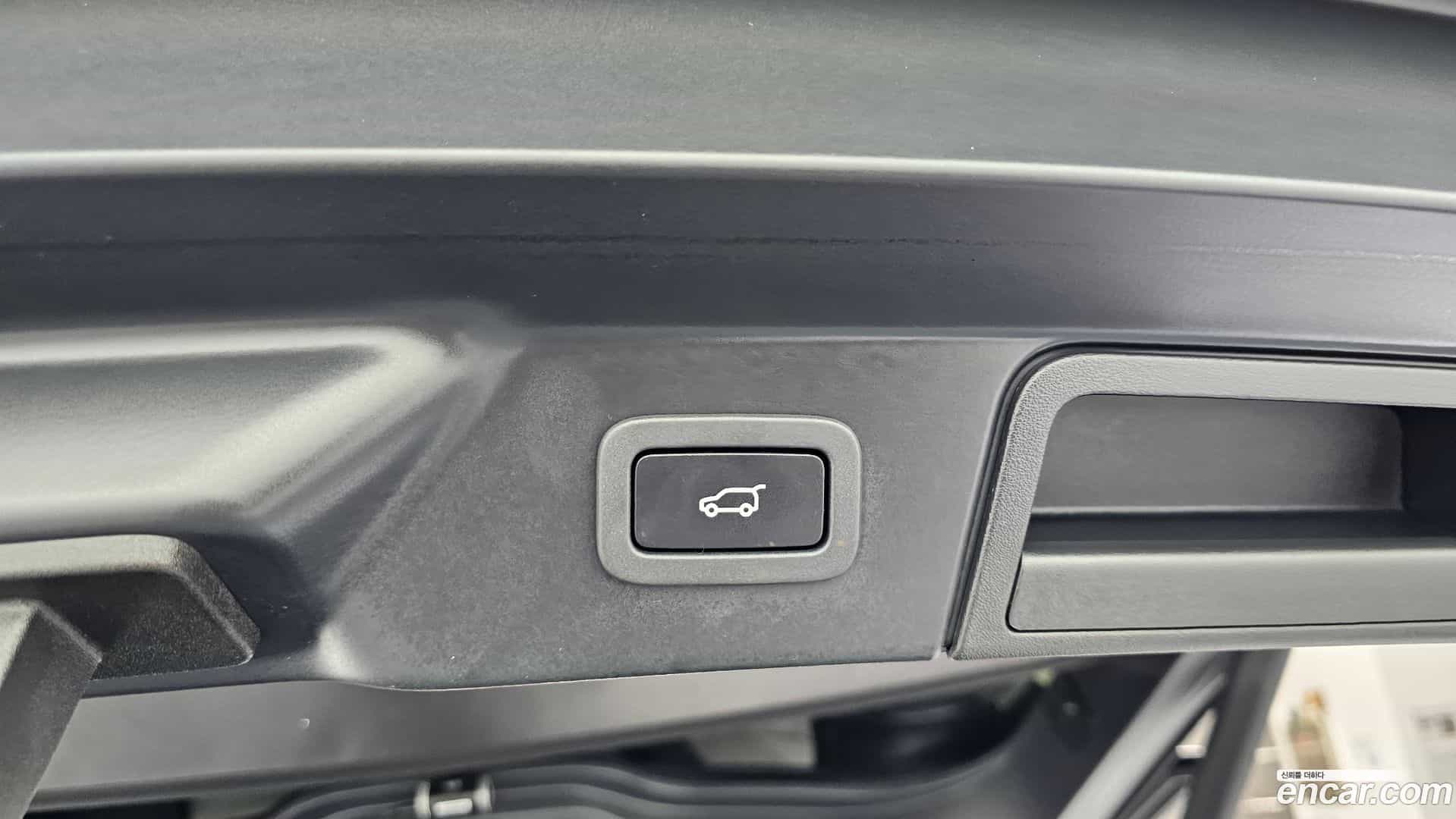 Range Rover Velar Land Rover 2019.9-OPTION-022
