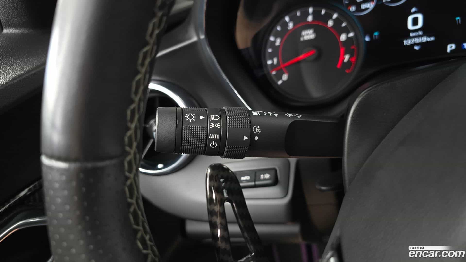 Camaro Chevrolet 2017.0-OPTION-042