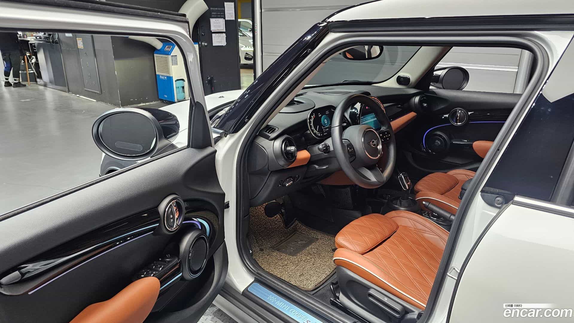 Cooper Mini 2023.1-INNER-010