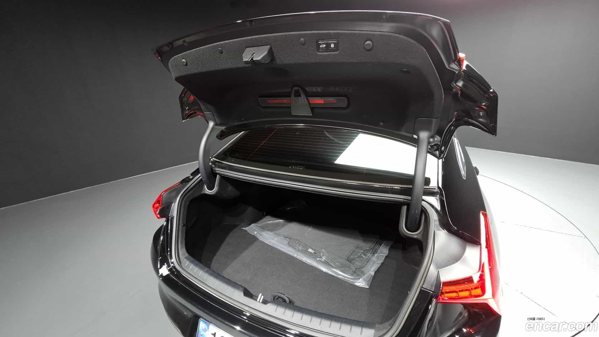 K8 Kia 2023.4-OPTION-024