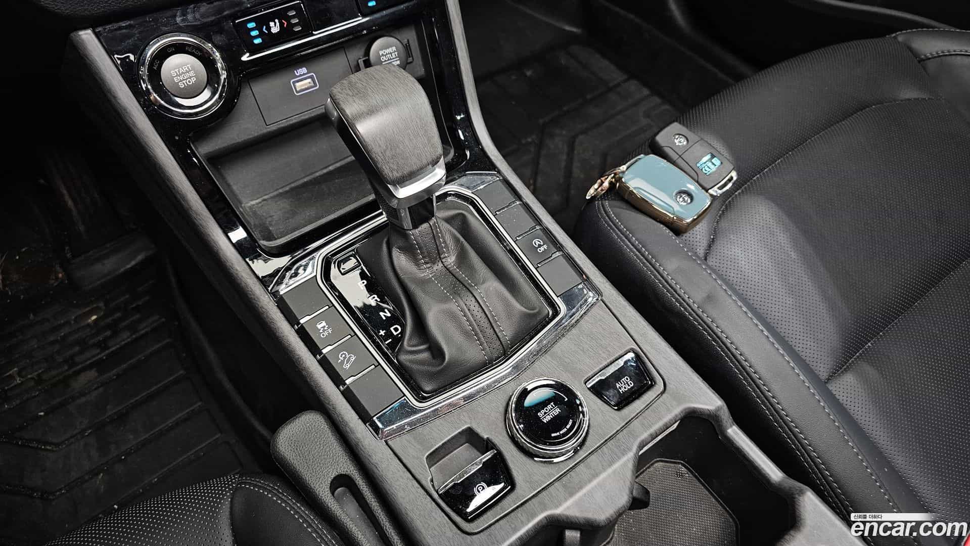 KORANDO KG Mobility 2019.4-INNER-009