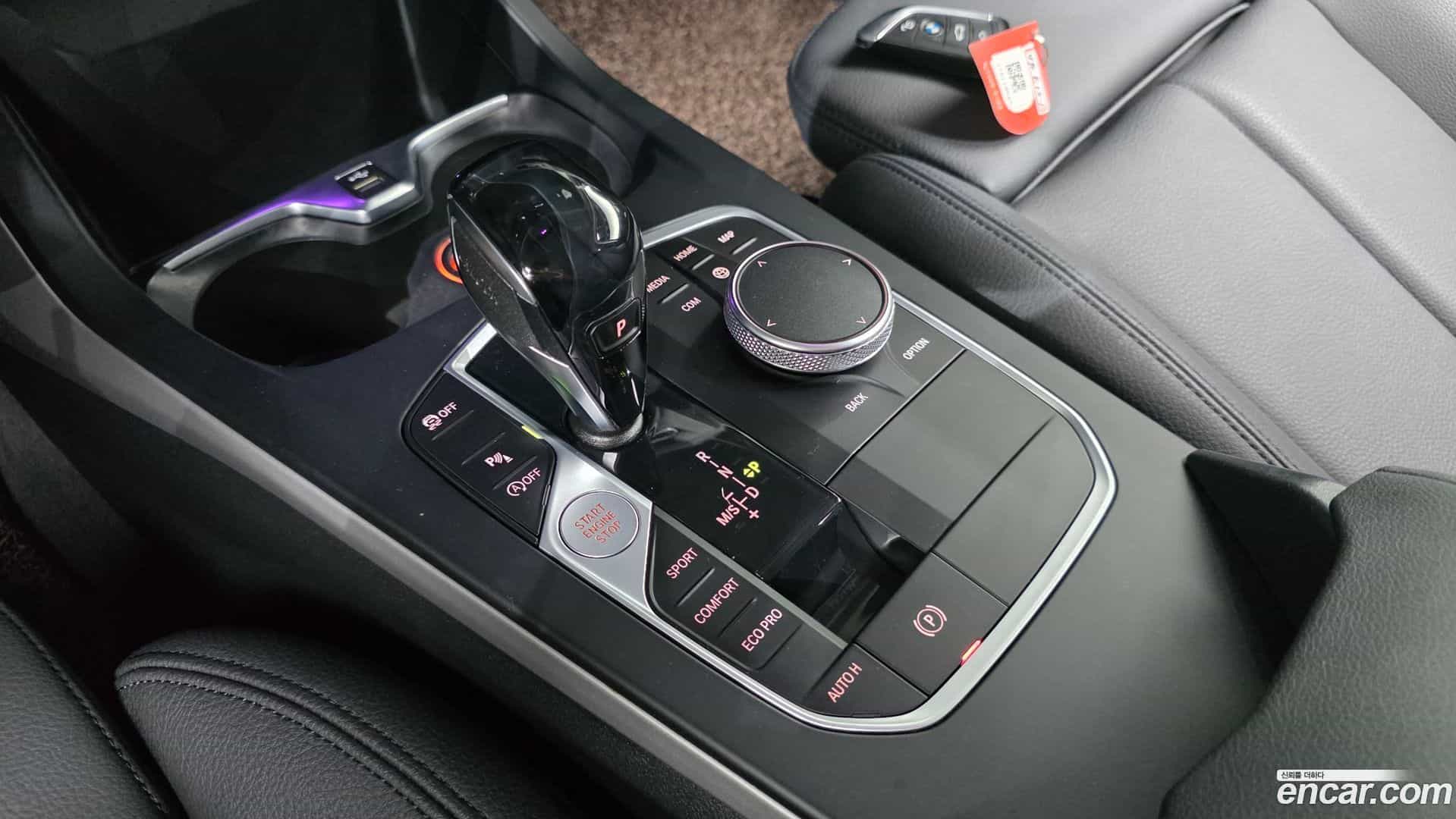 2-Series BMW 2021.1-INNER-009