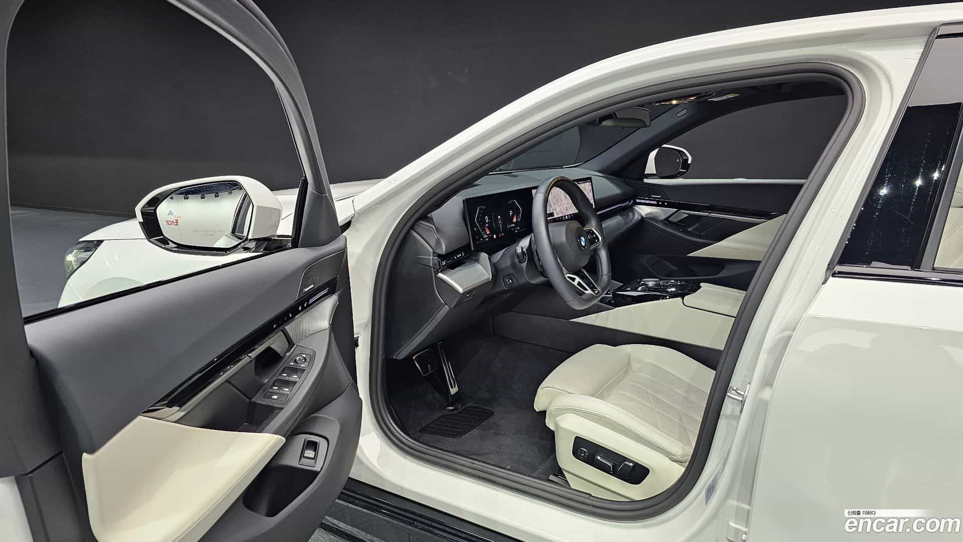 5-Series BMW 2024.9-INNER-010