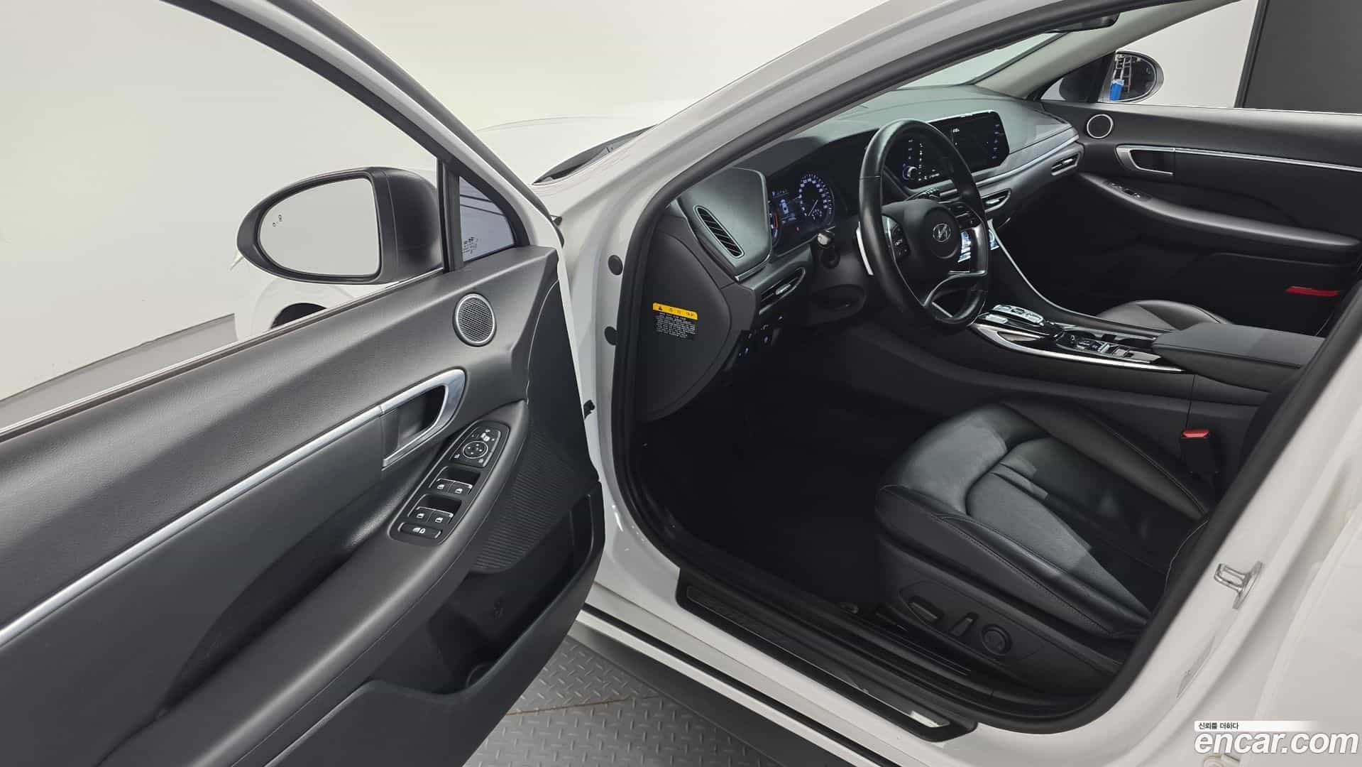 Sonata Hyundai 2019.5-OPTION-015