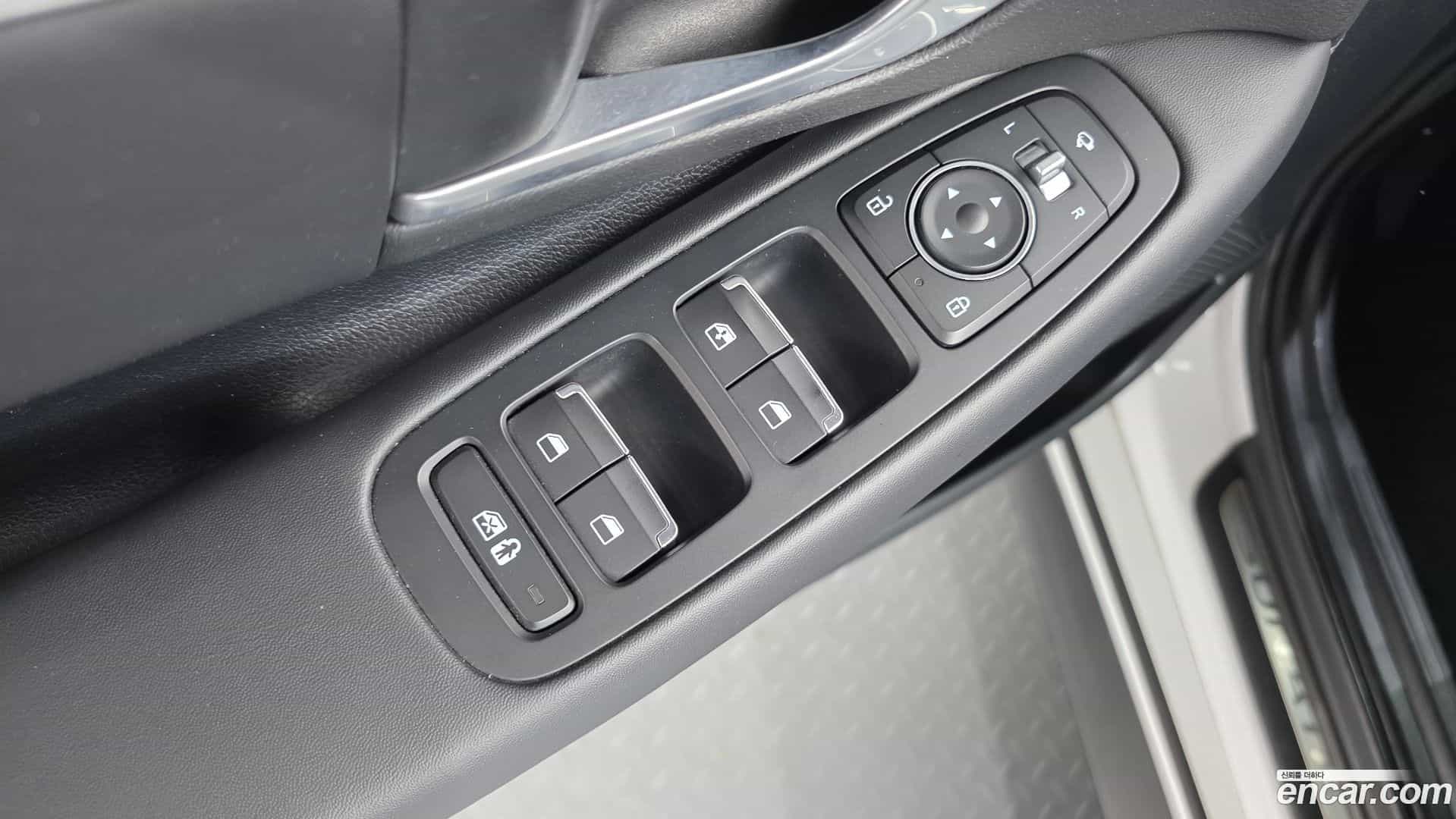 Sonata Hyundai 2019.5-OPTION-016