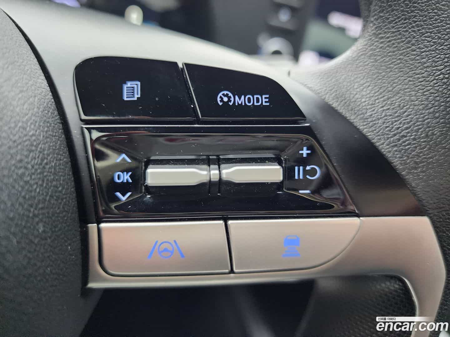 AVANTE Hyundai 2021.11-OPTION-015
