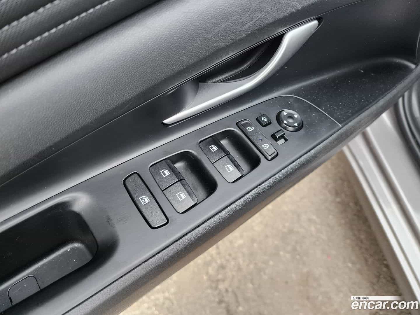 AVANTE Hyundai 2021.11-OPTION-019