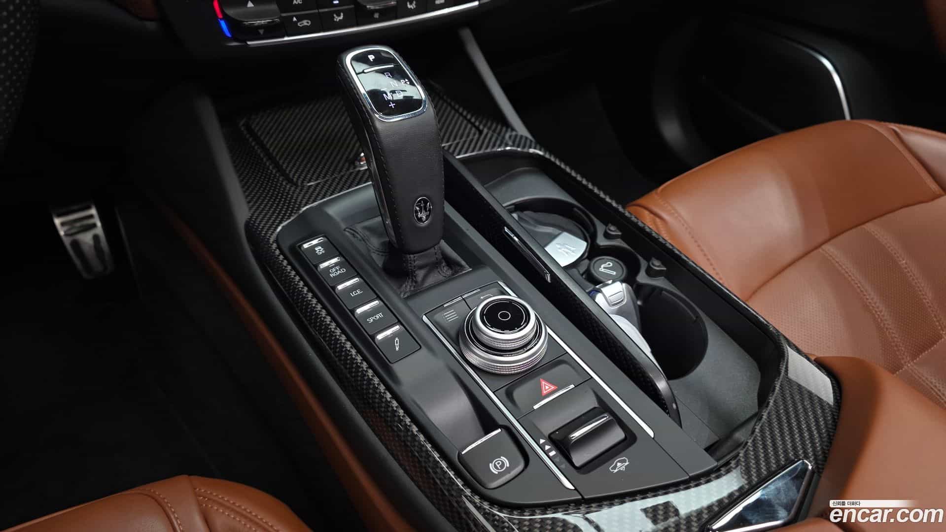 Levante Maserati 2020.11-INNER-009