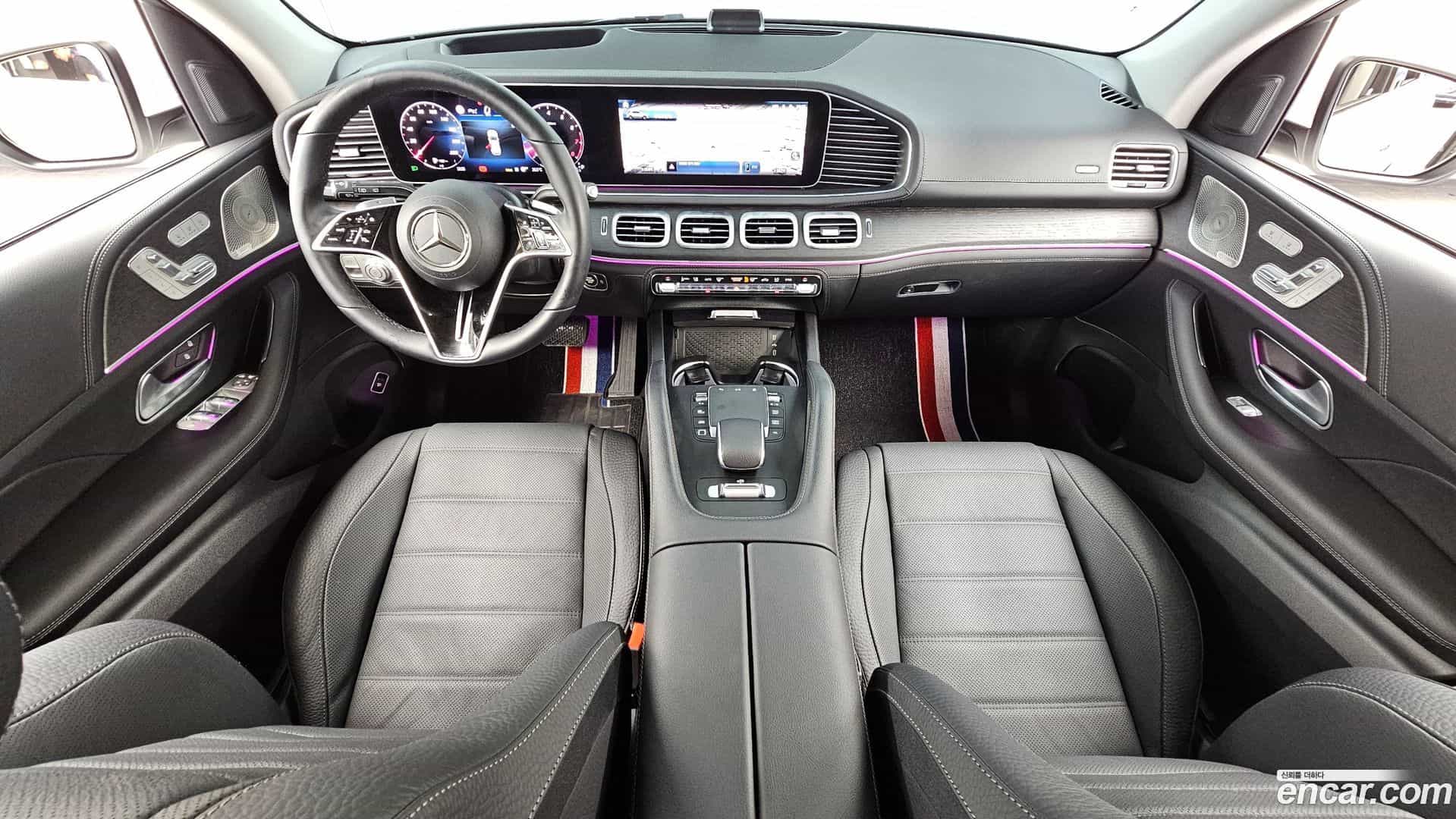GLE-Class Mercedes-Benz 2025.2-INNER-007
