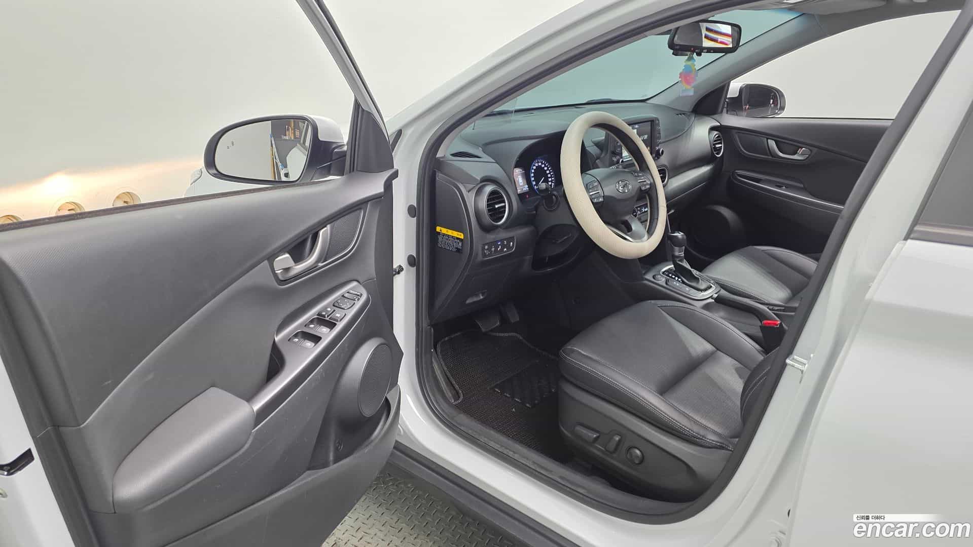 Kona Hyundai 2018.3-INNER-010