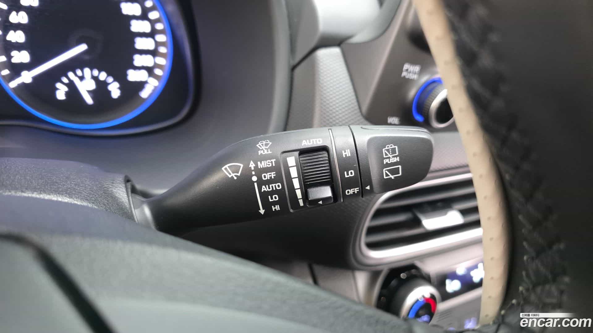Kona Hyundai 2018.3-OPTION-023