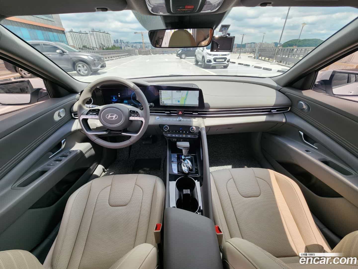 AVANTE Hyundai 2023.7-OPTION-015