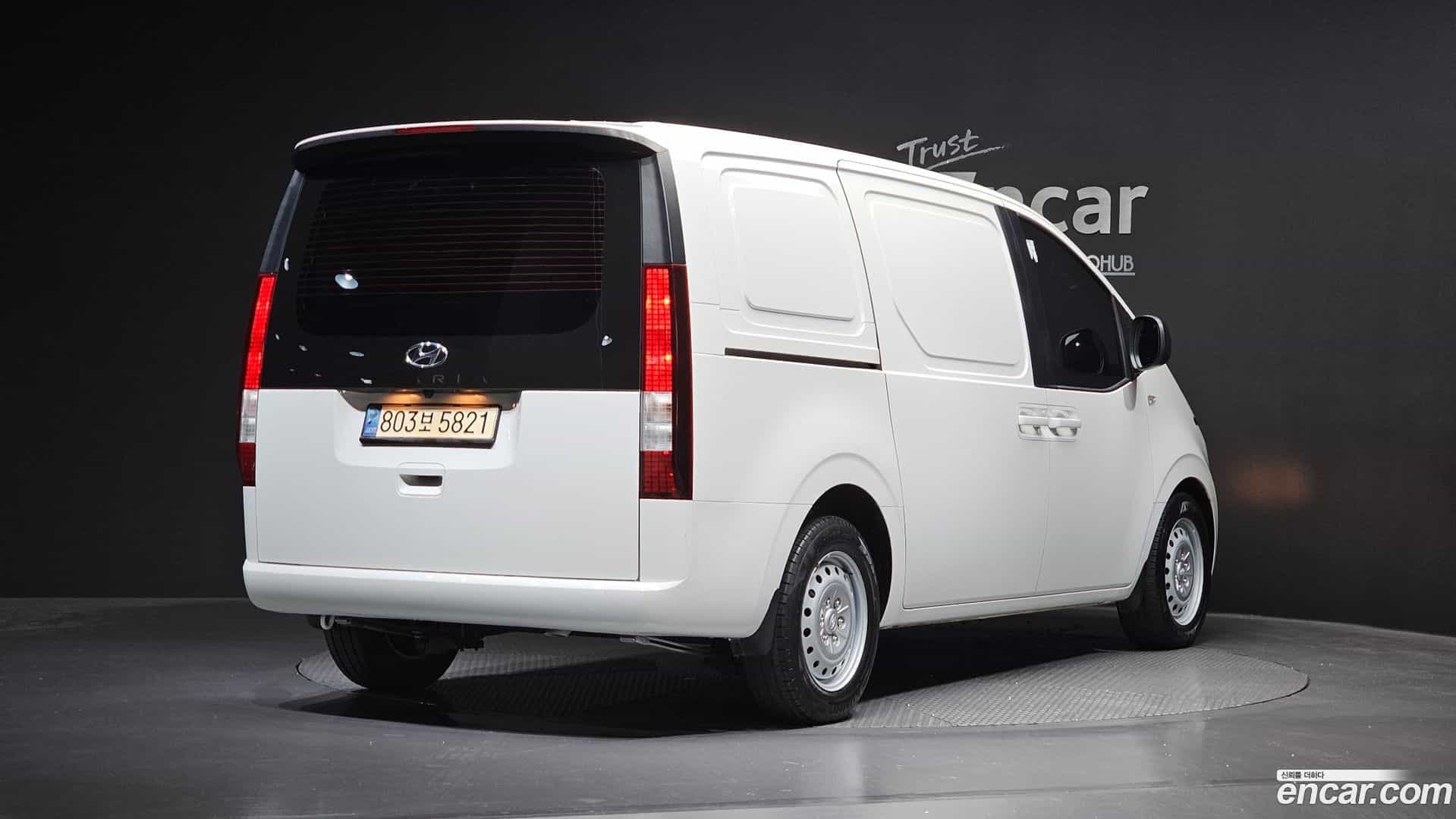 Staria Hyundai 2022.4-OUTER-002
