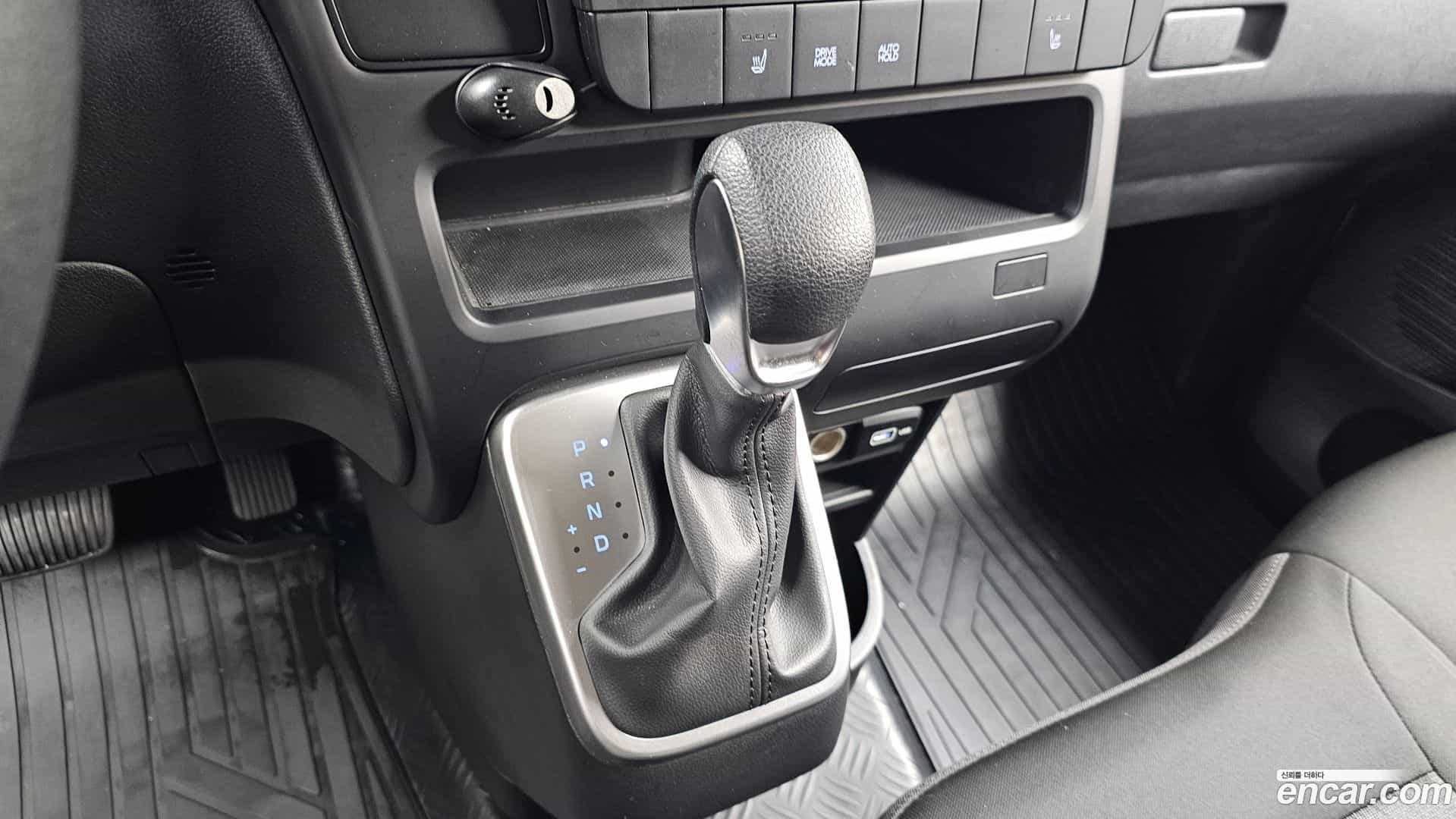 Staria Hyundai 2022.4-INNER-009