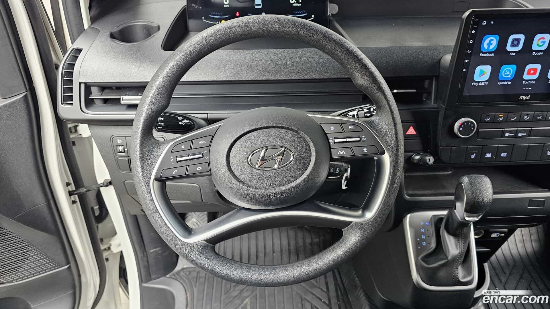 Staria Hyundai 2022.4-OPTION-017