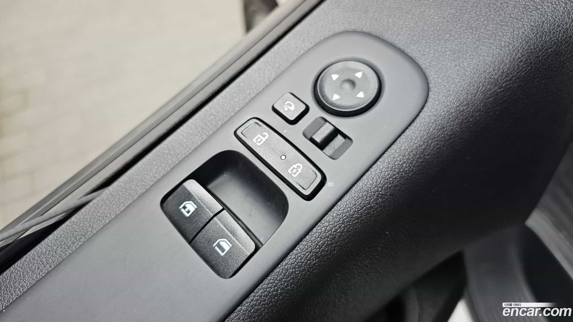 Staria Hyundai 2022.4-OPTION-041
