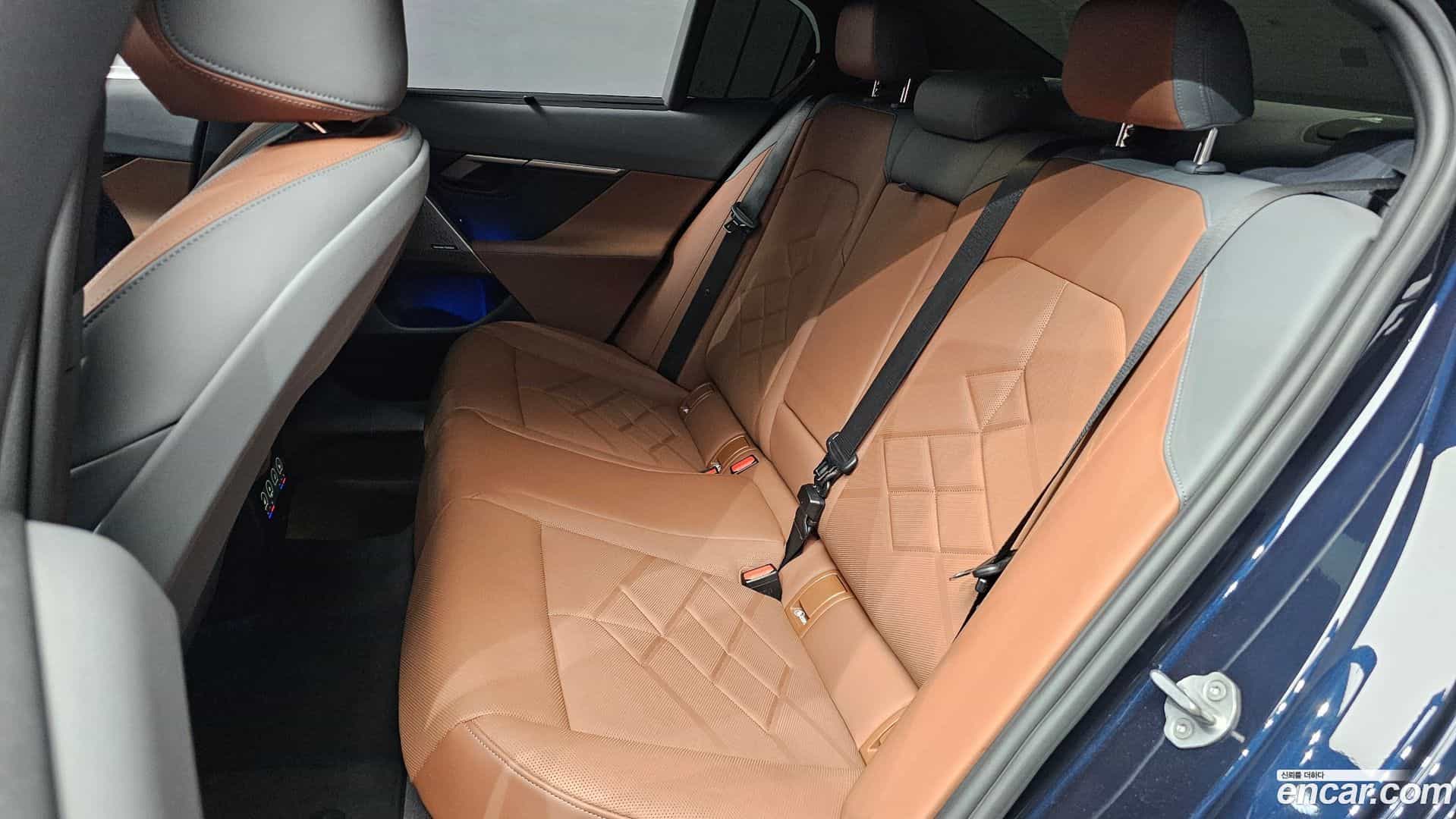 5-Series BMW 2023.10-INNER-036