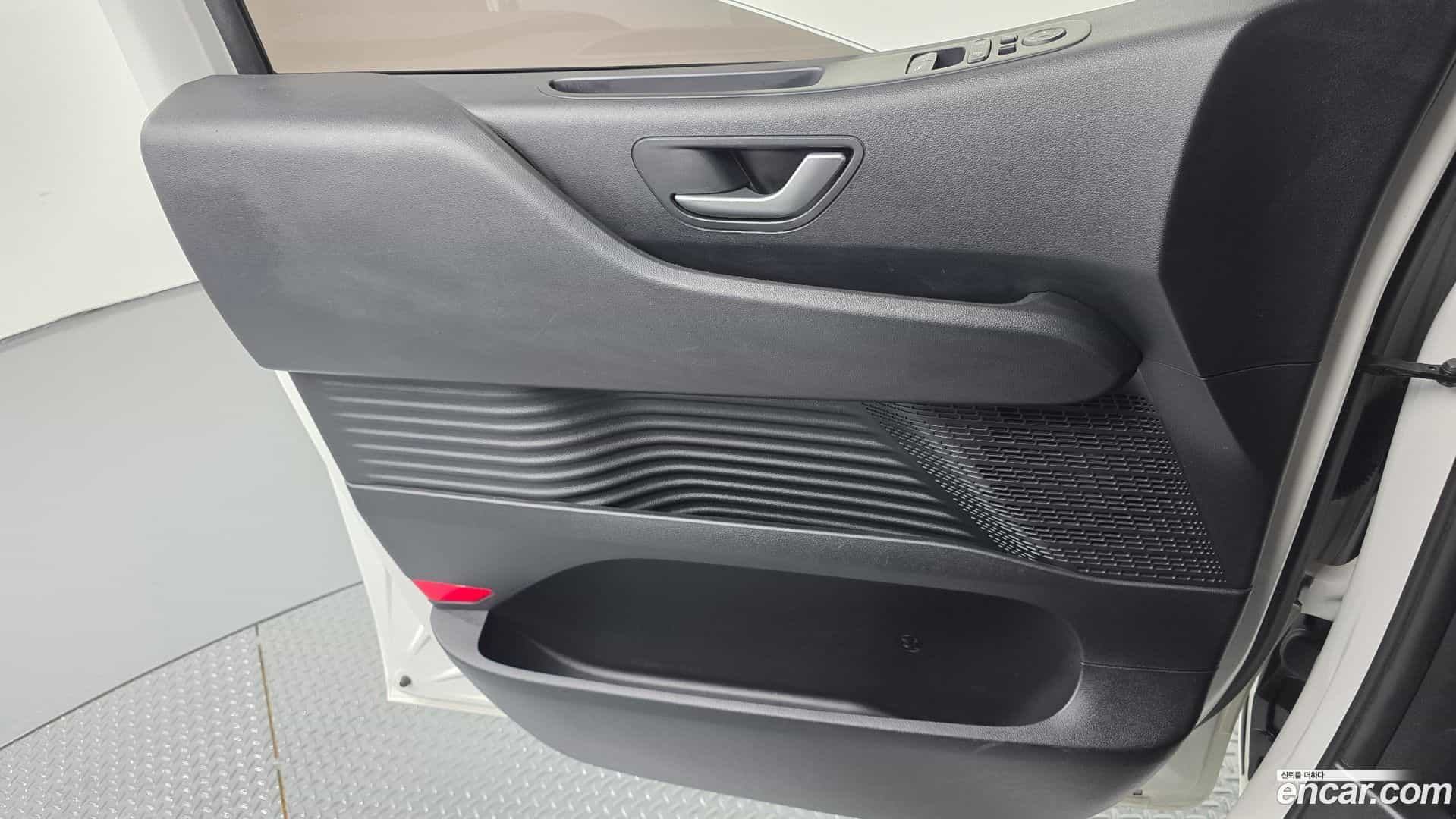 Staria Hyundai 2023.10-INNER-034