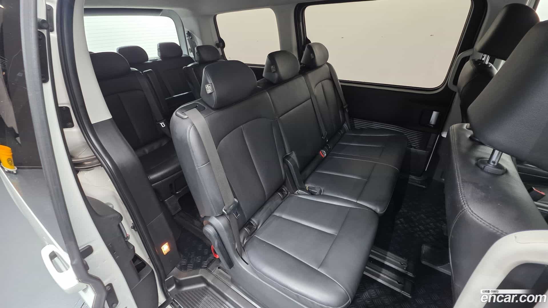 Staria Hyundai 2023.10-OPTION-043