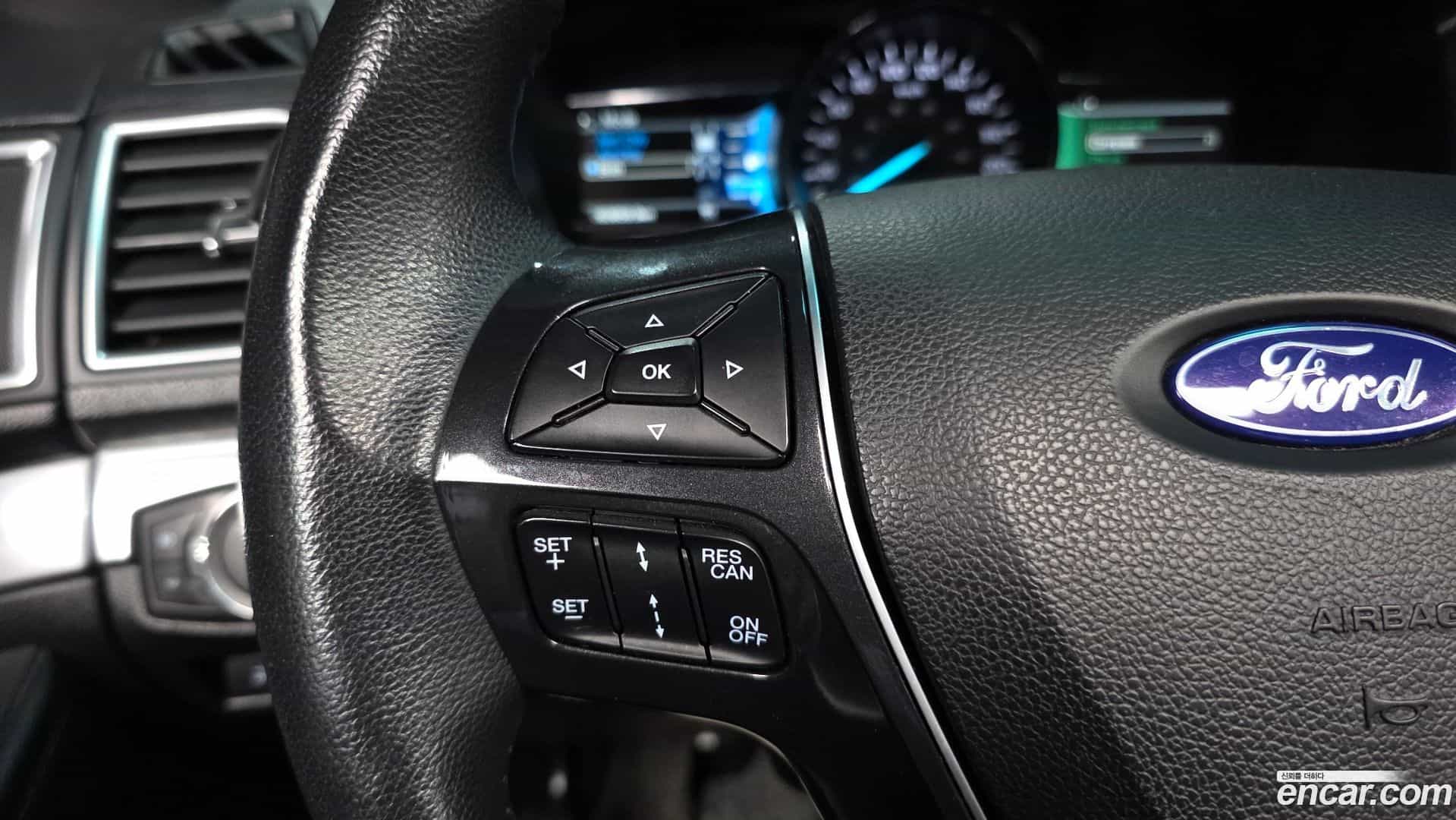 Explorer Ford 2017.3-OPTION-022