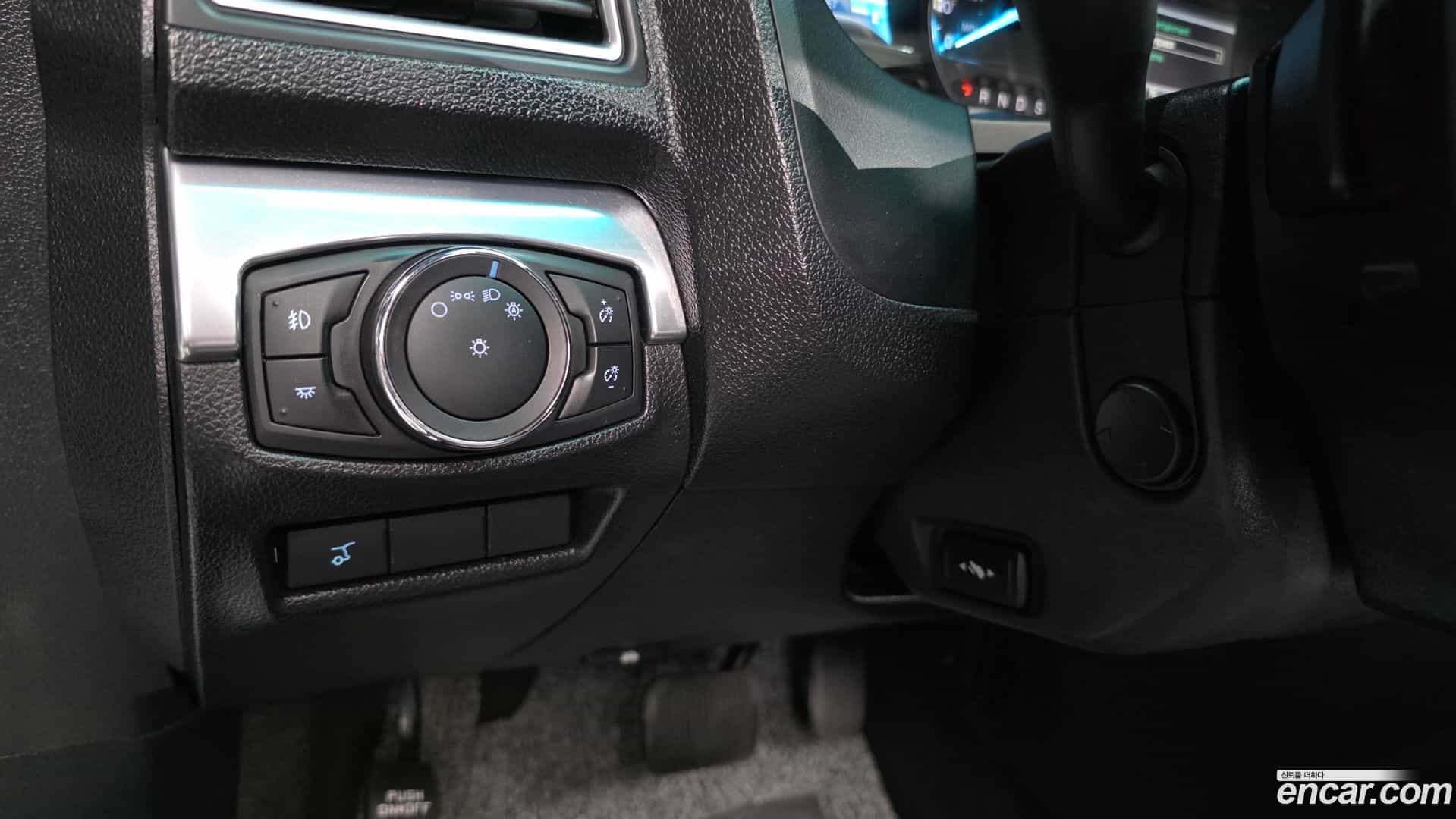 Explorer Ford 2017.3-OPTION-023