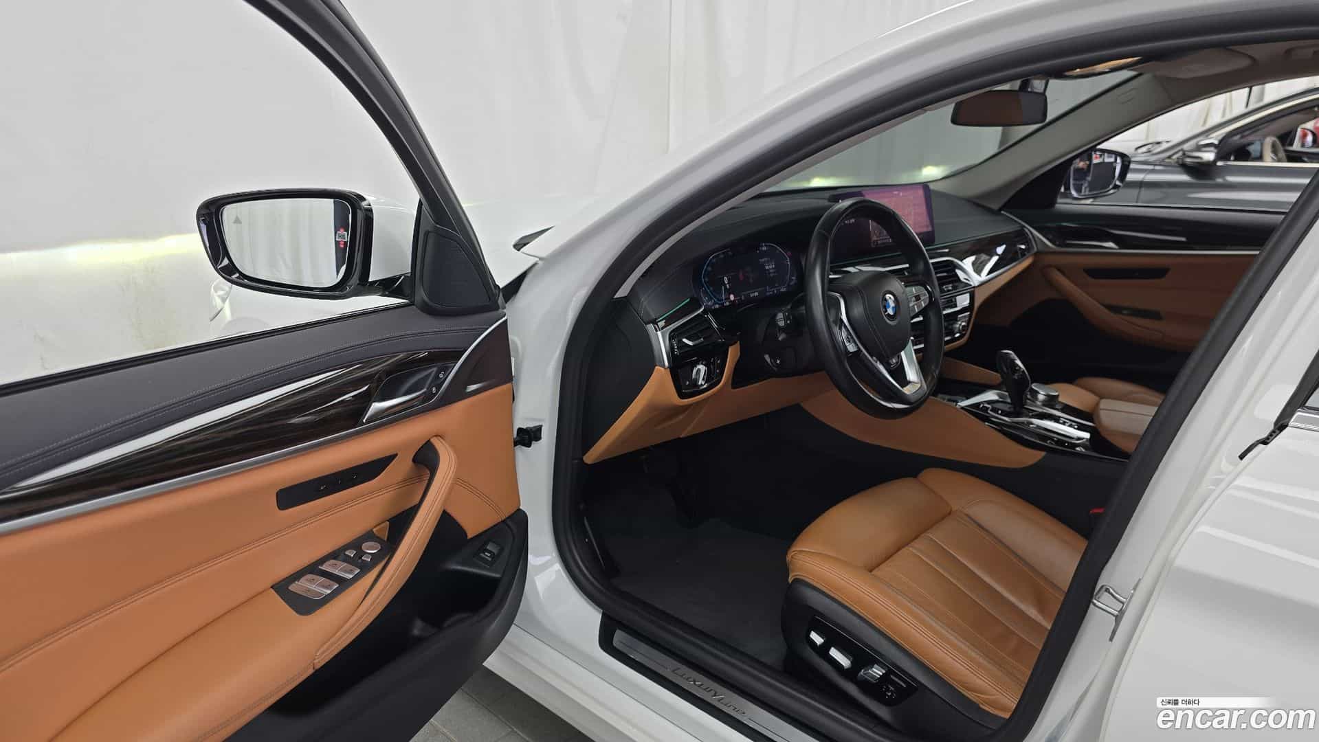 5-Series BMW 2021.5-INNER-010
