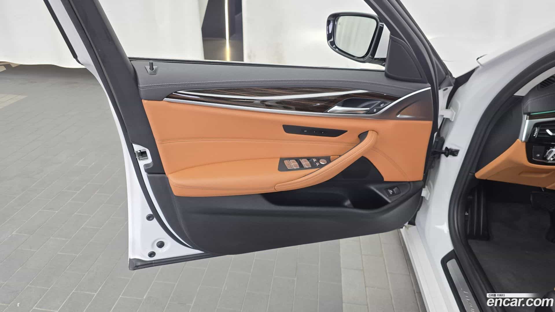 5-Series BMW 2021.5-INNER-034