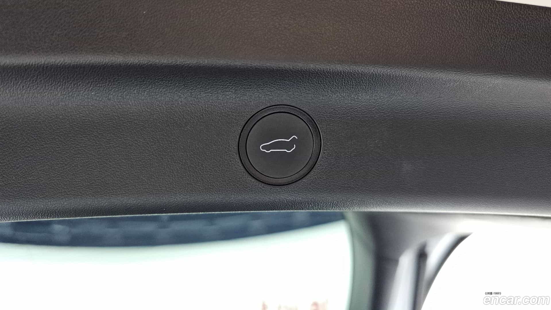 Model Y Tesla 2024.7-OPTION-042