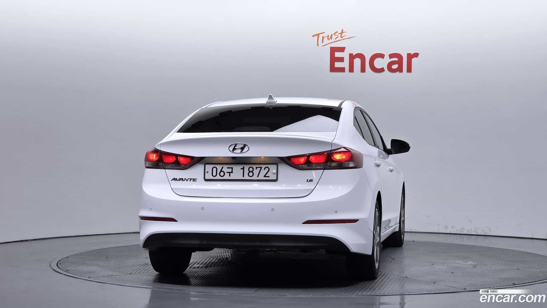 AVANTE Hyundai 2018.7-OUTER-004