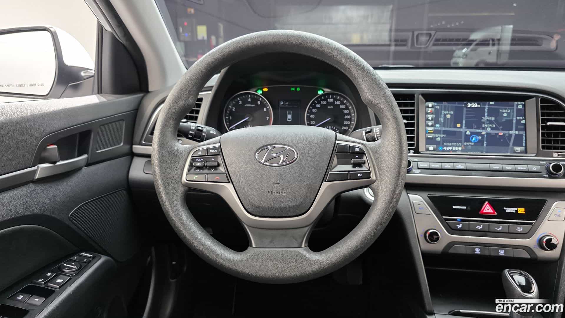 AVANTE Hyundai 2018.7-OPTION-018