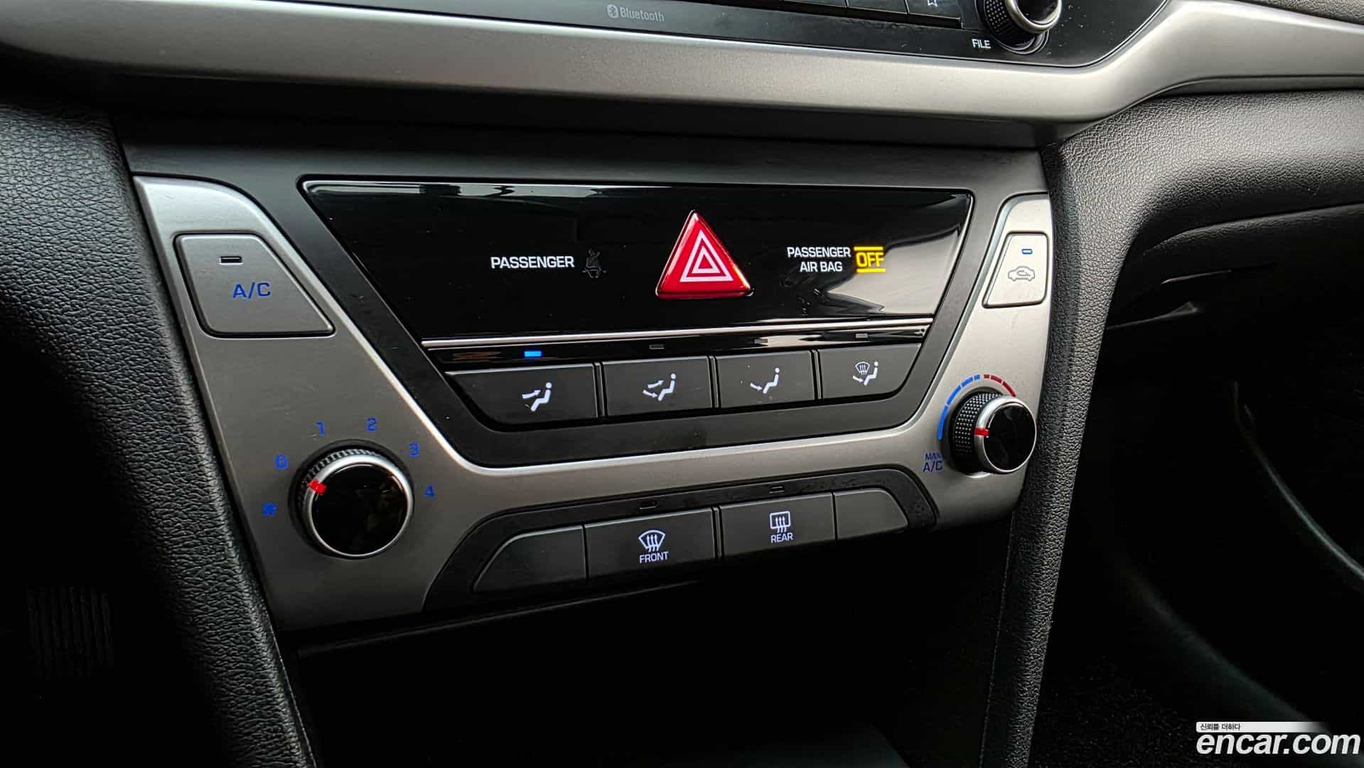 AVANTE Hyundai 2018.7-OPTION-021