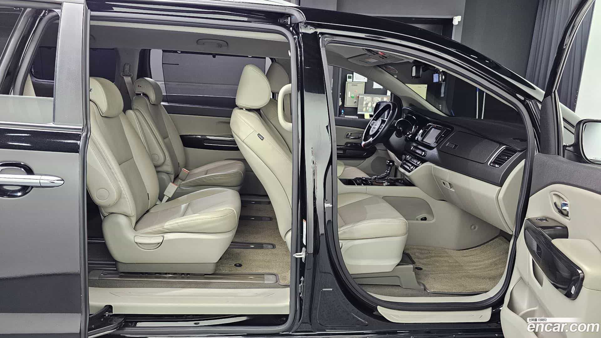 Canival Kia 2016.3-OPTION-015