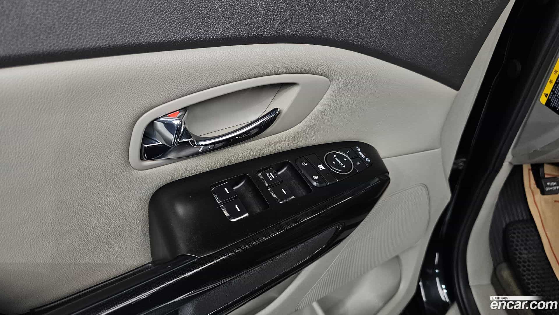 Canival Kia 2016.3-OPTION-016