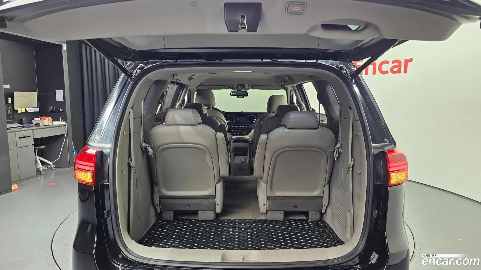 Canival Kia 2016.3-OPTION-042