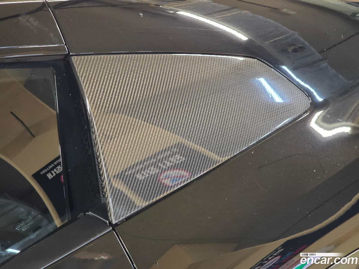 R8 Audi 2017.11-OPTION-021