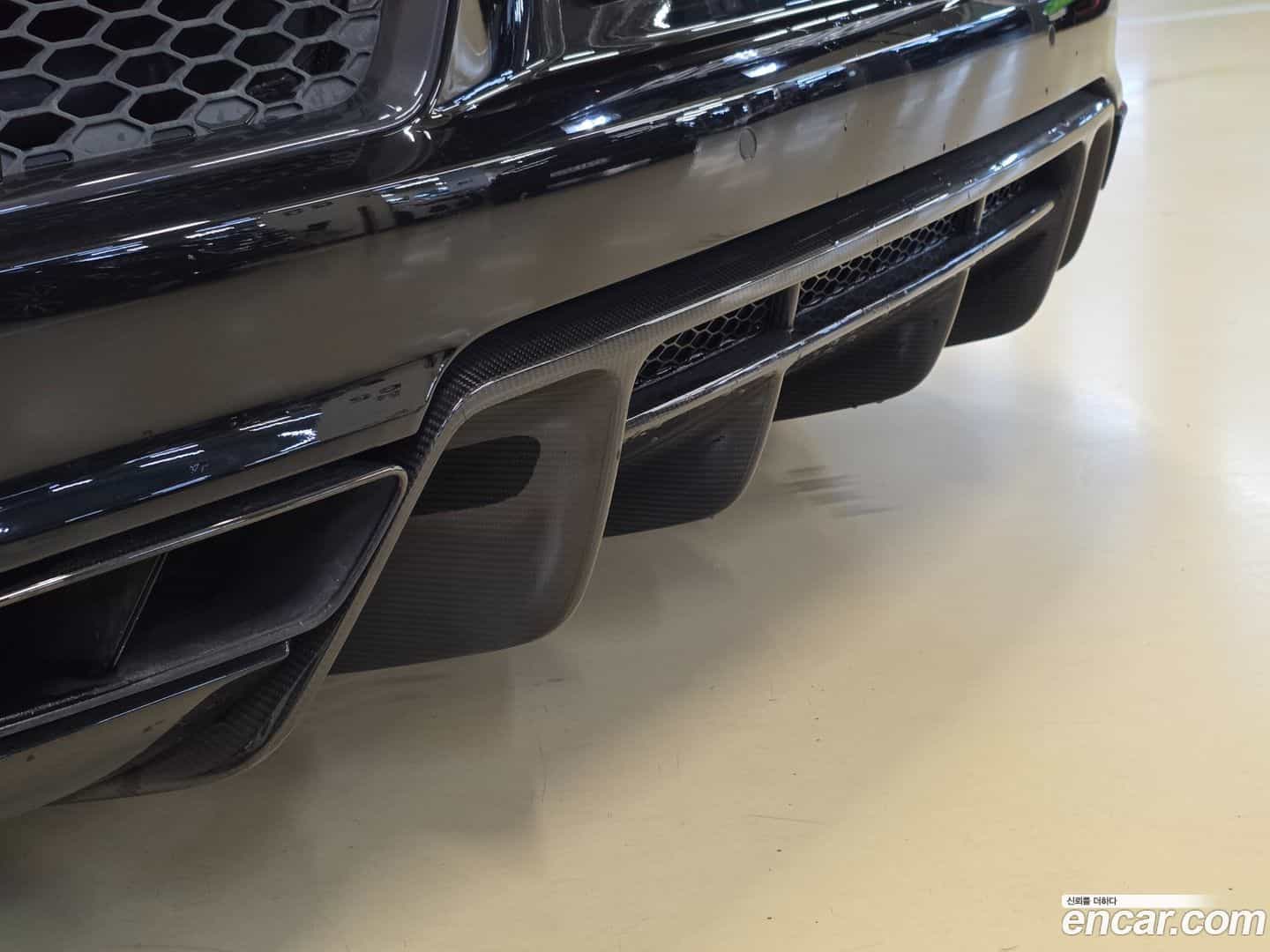 R8 Audi 2017.11-OPTION-024